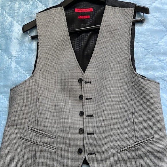 John Varvatos Grey & black Vest - Picture 2 of 4